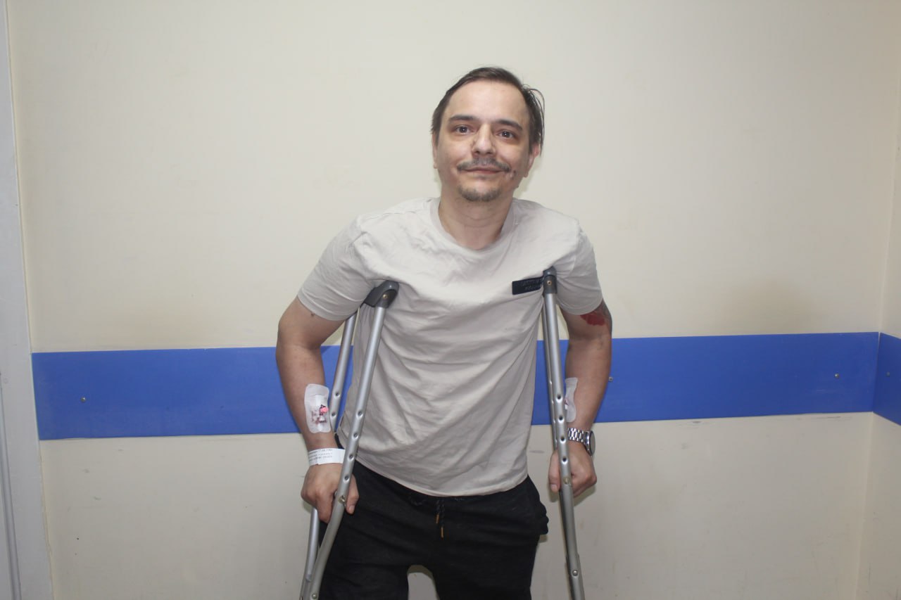 Врачи ЦГКБ №24 успешно провели свердловчанину операцию при повторном переломе бедра на фоне врождённой деформации ног