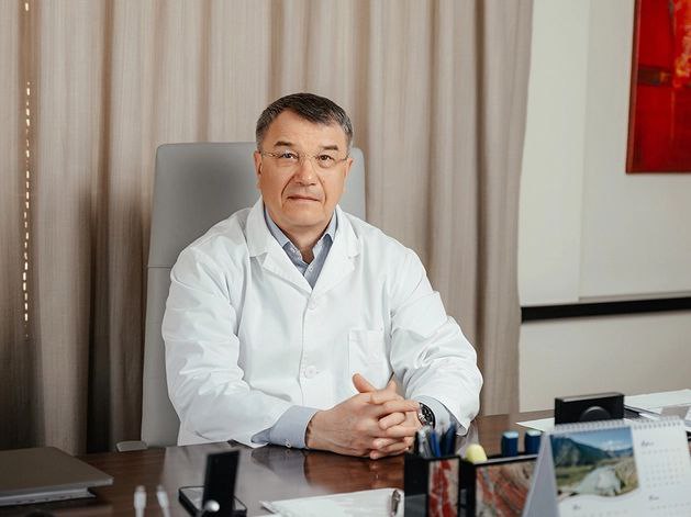 Главный офтальмолог свердловского Минздрава: «Современные технологии позволяют успешно оперировать даже 100-летних пациентов»