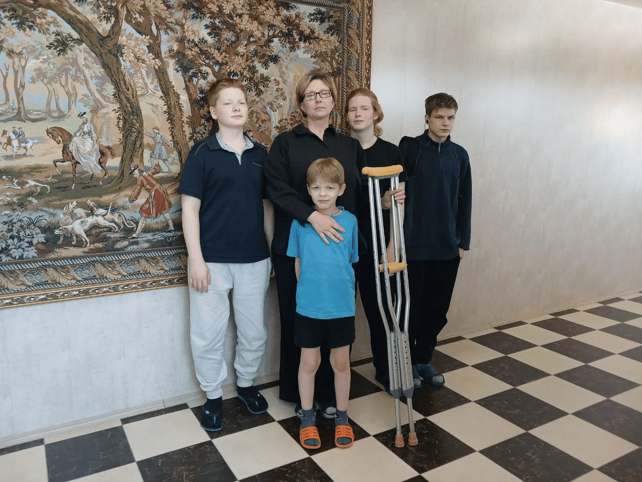 Многодетная свердловчанка преодолела «чёрную полосу» в жизни и отказалась от костылей после реабилитации в санатории «Маян»