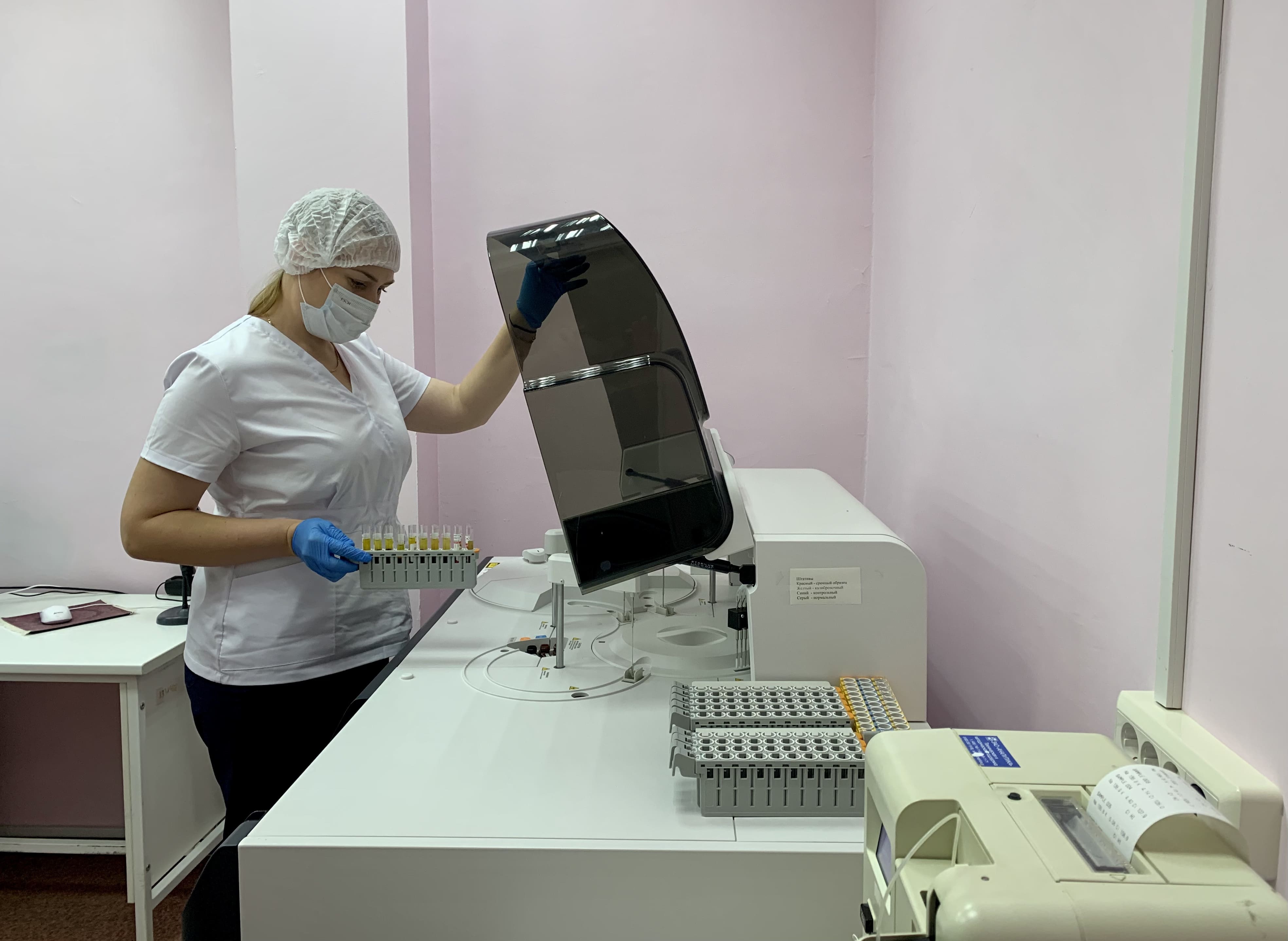 Современный биохимический анализатор установили в Городской больнице №1 Нижнего Тагила для ранней диагностики заболеваний