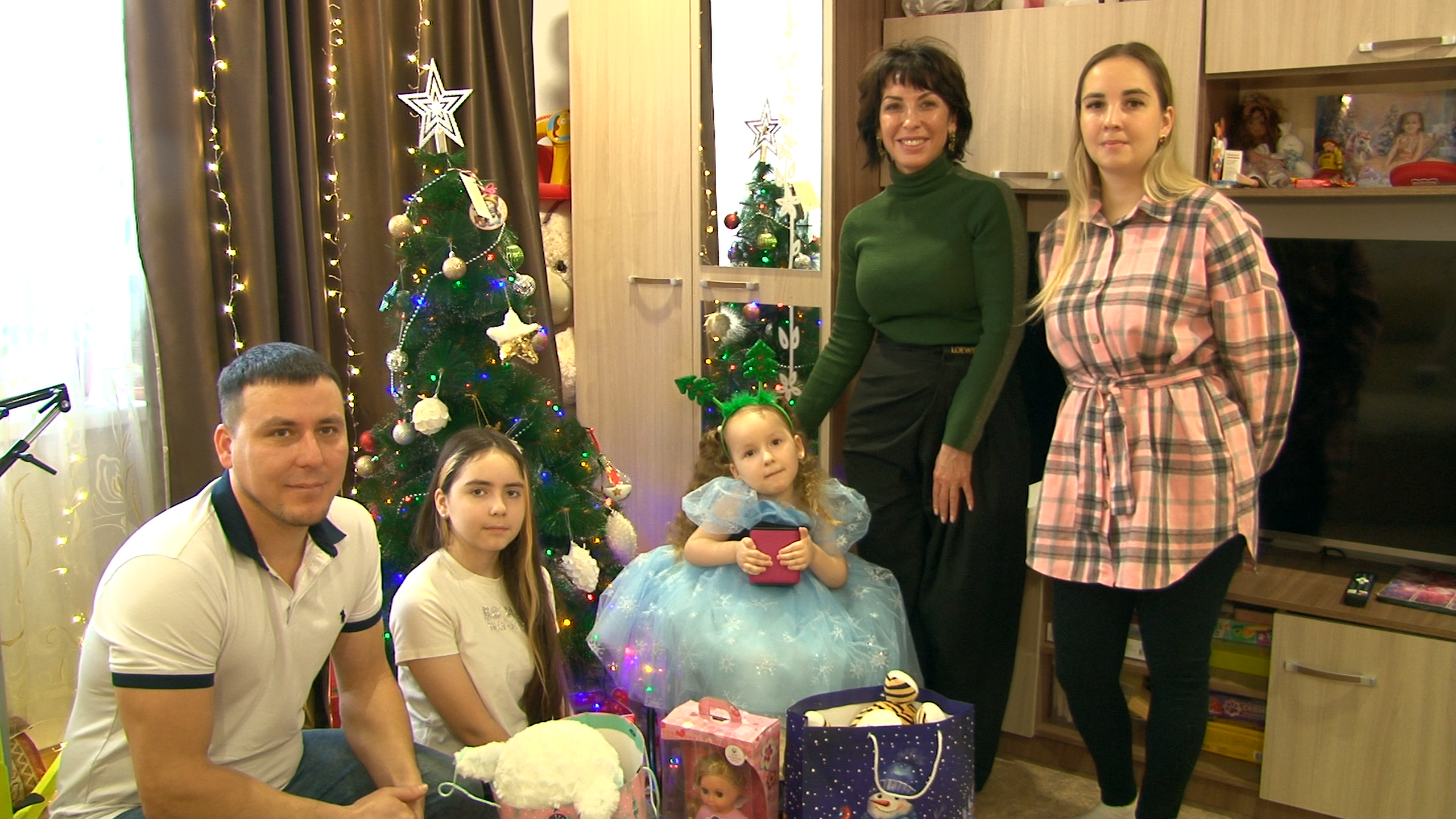 Татьяна Савинова исполнила мечту маленькой Карины из Первоуральска