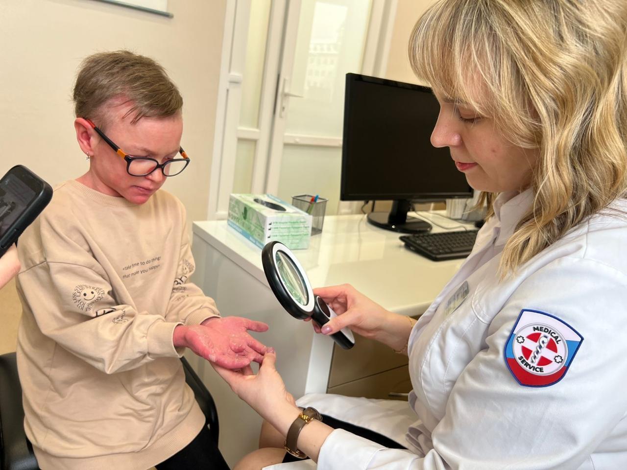 Свердловские дерматологи помогают 12 тысячам детей и подростков держать под контролем хроническое кожное заболевание