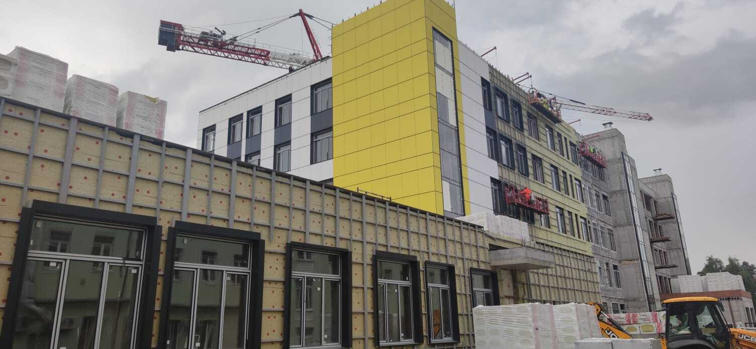 Крупнейший объект здравоохранения, строящийся на территории Свердловской области, готов на 62%