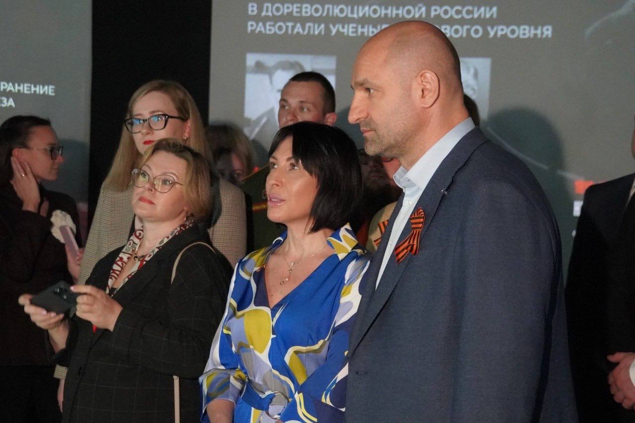 Выставка «Спасти и вернуть», посвящённая подвигу медиков во время Великой Отечественной войны, открылась в Екатеринбурге