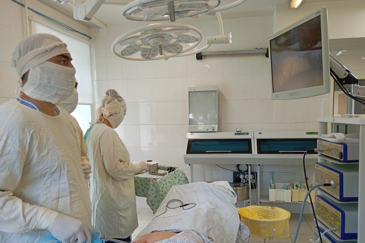 Хирурги Каменска-Уральского спасли женщину, получившую более десяти ножевых ранений от рук напавшего на неё незнакомца