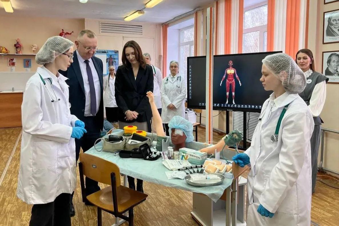 Медицинский класс в Асбесте оснастили современным оборудованием стоимостью 9 миллионов рублей