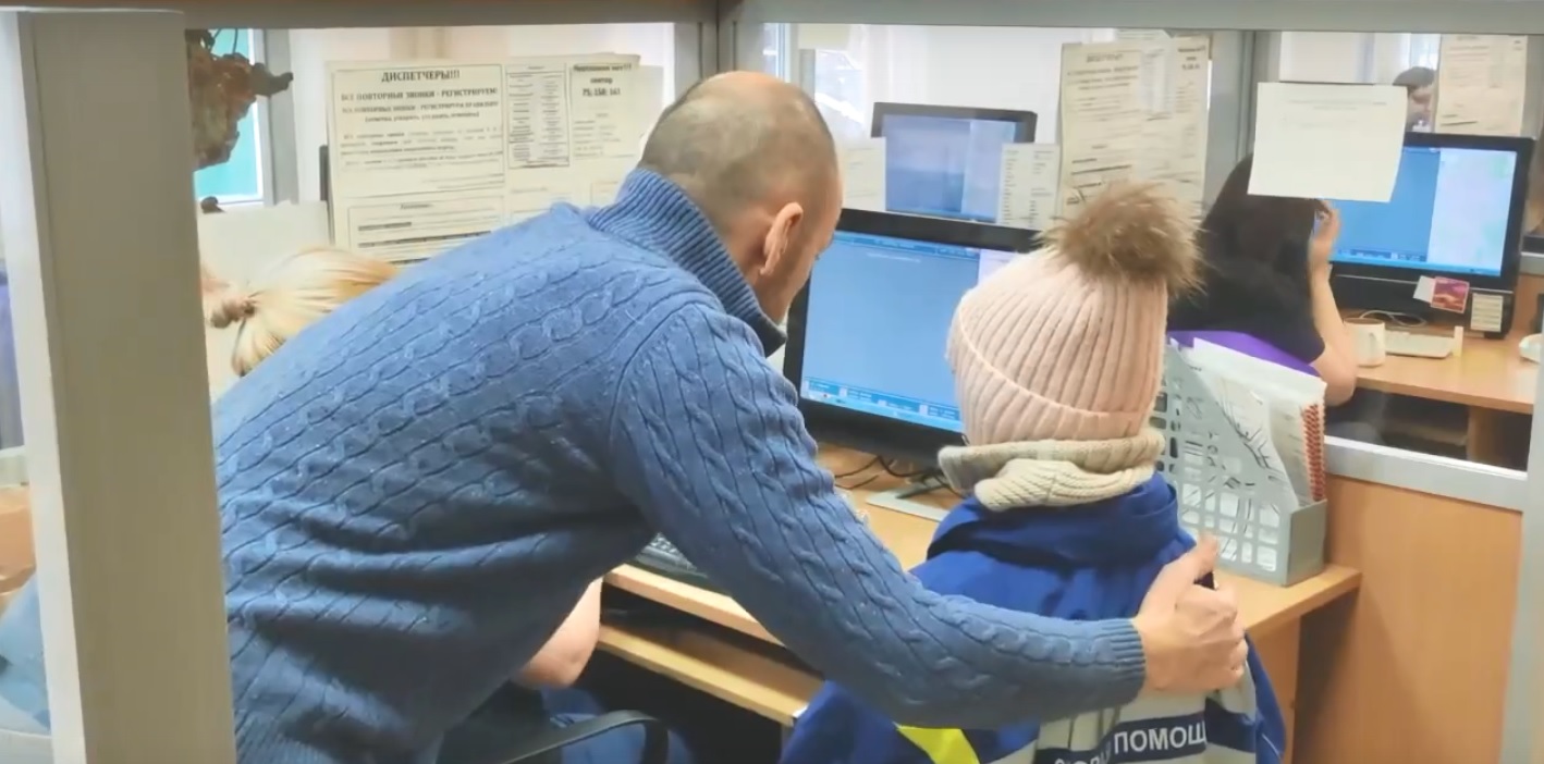 Участница проекта "Ёлка желаний" побывала на станции СМП