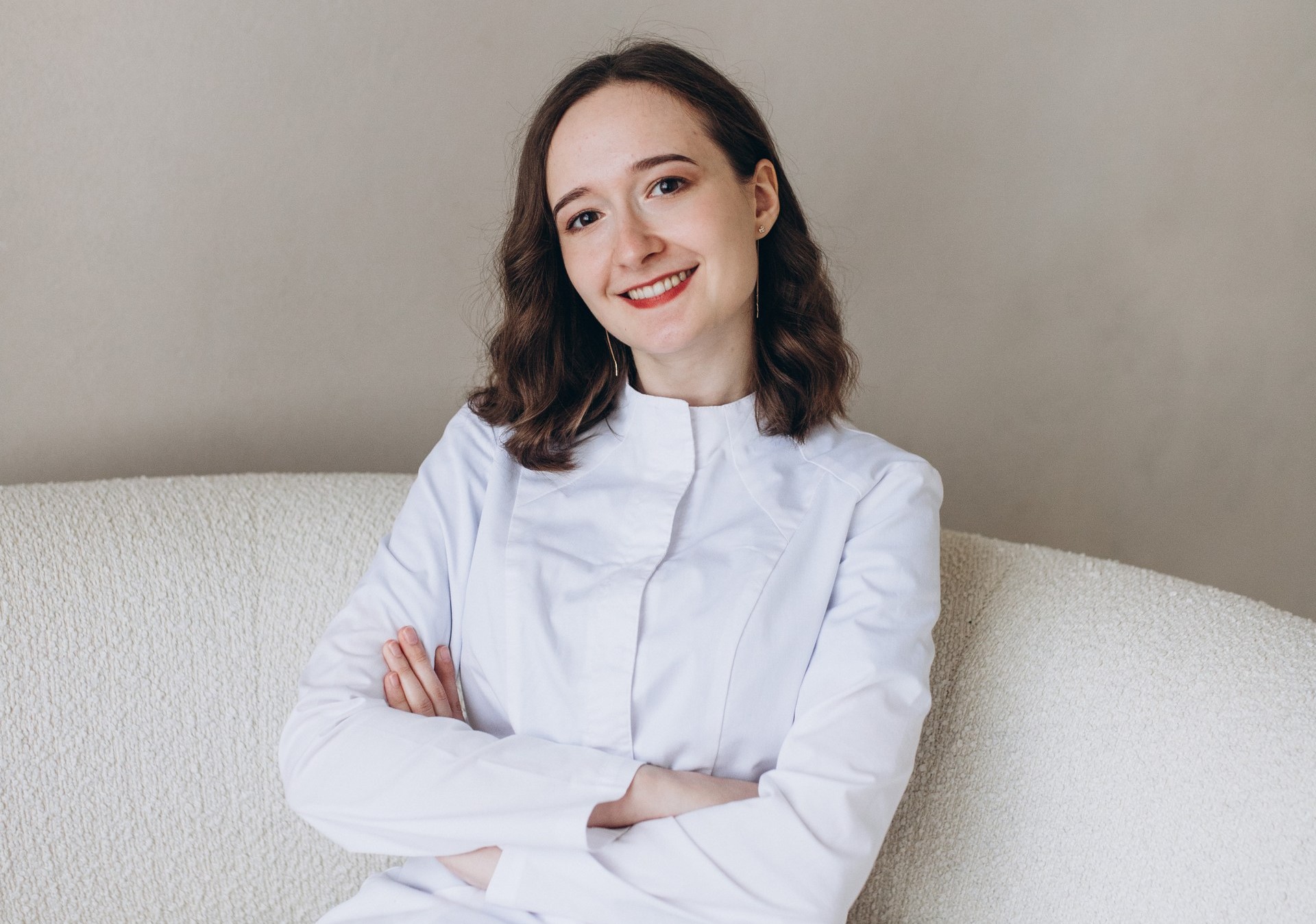 На старте новое поколение: в первые дни осени в Артинской больнице приступили к работе три молодых специалиста