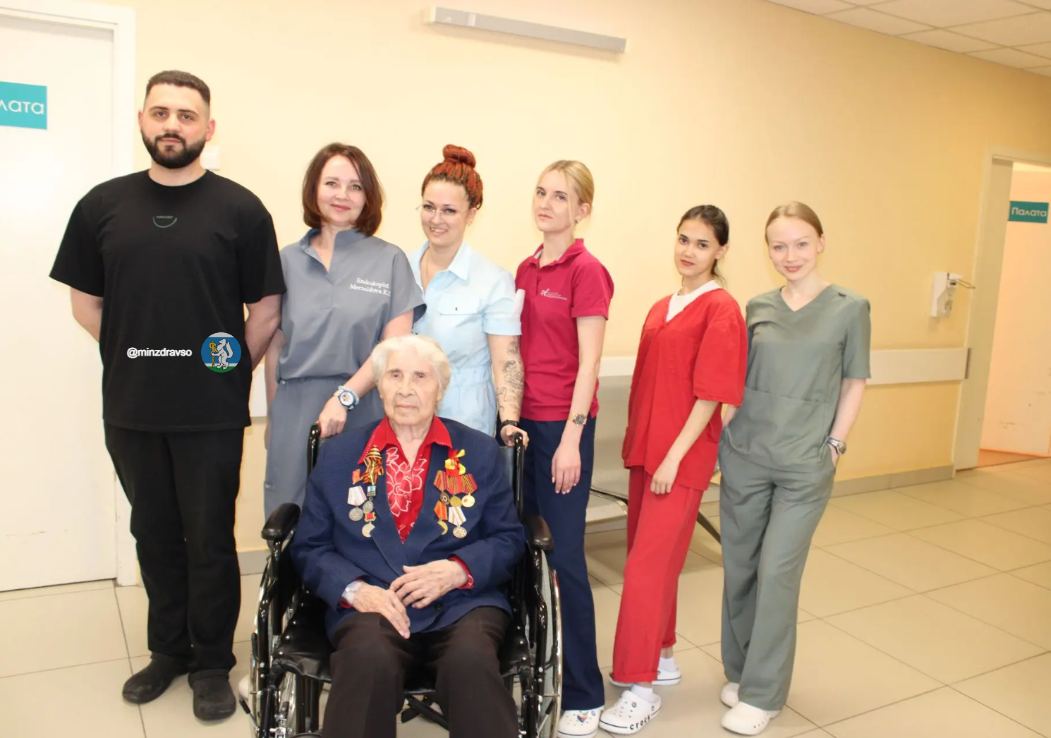 Эндоскописты ГКБ №40 удалили камень из желчного протока 95-летней бывшей узнице концлагеря без единого внешнего разреза на теле