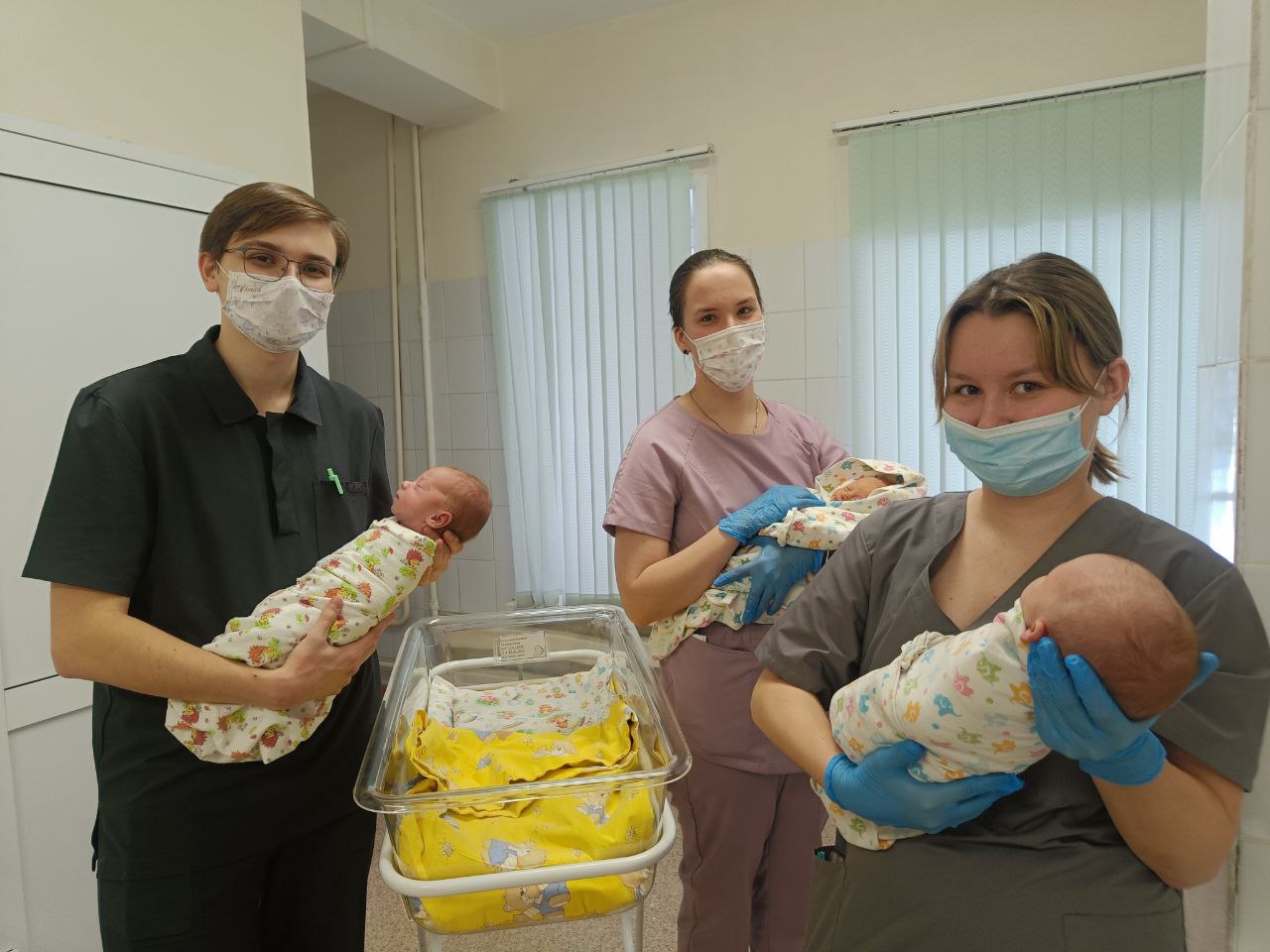 Медицинскую династию заложила прапрапрабабушка-знахарка: в ДГБ Первоуральска побывали практиканты с родословной