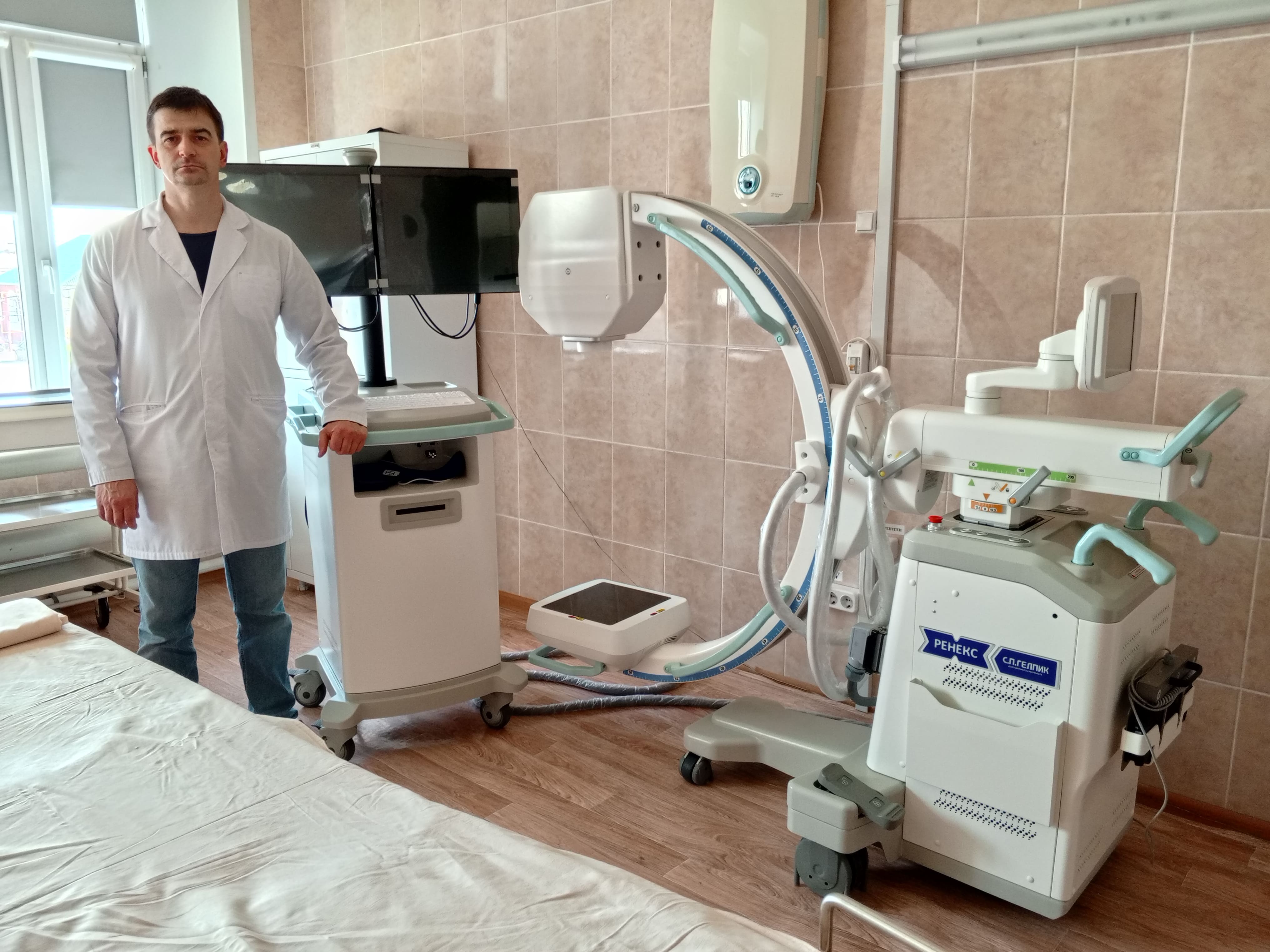 Хирургическое отделение Камышловской ЦРБ пополнилось передвижным рентгеновским аппаратом С-дуга