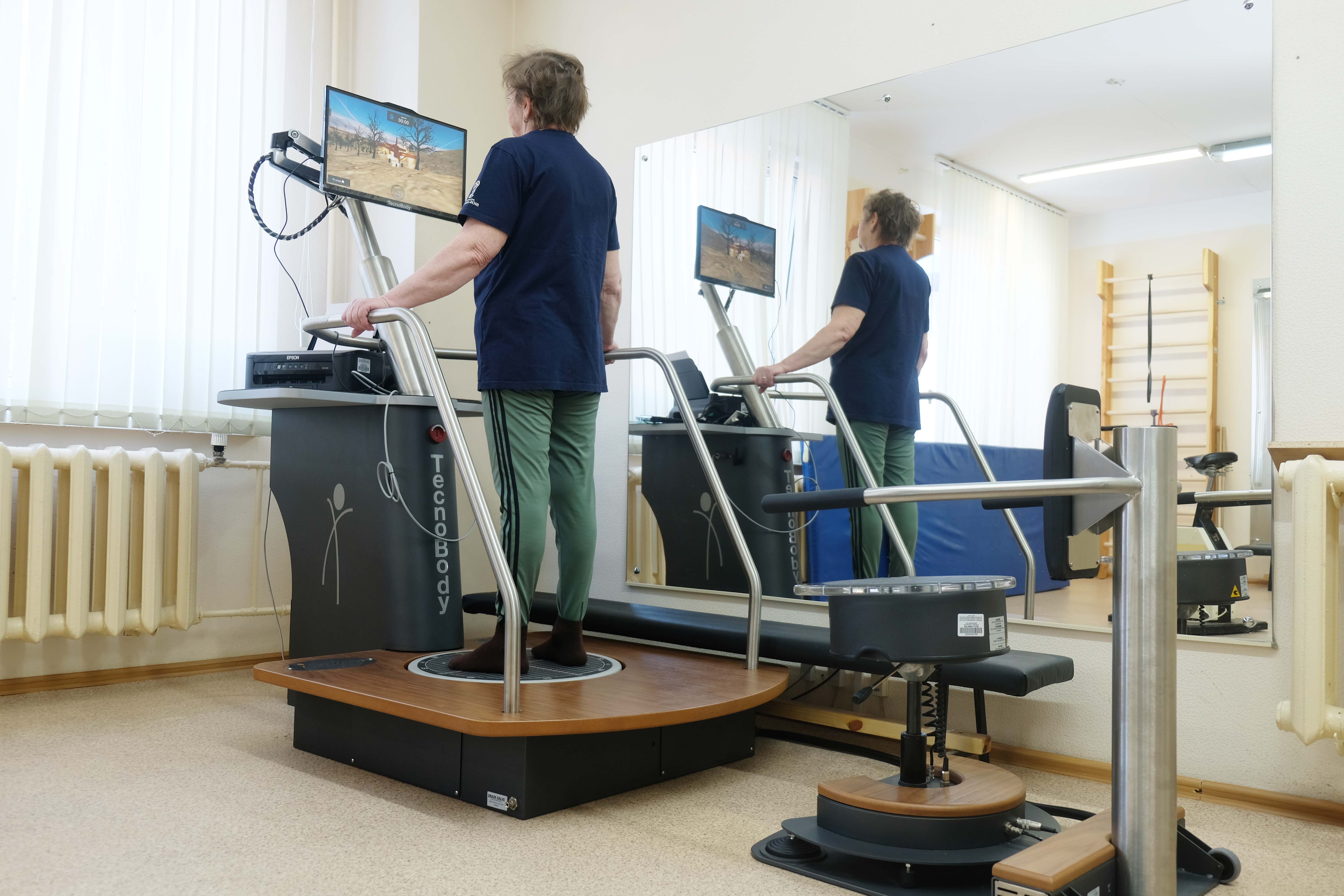 Новое медицинское оборудование на общую сумму 238 млн рублей приобретено в свердловский онкодиспансер в 2025 году