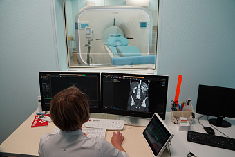 Денис Паслер сообщил об установке новейшего томографа в Свердловской областной клинической больнице №1