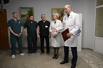 Денис Паслер: В Свердловской области создали эффективную систему медицинской помощи участникам специальной военной операции