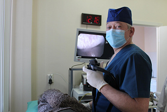 Артинские врачи благодаря нацпроекту «Здравоохранение» освоили метод эндоскопической полипэктомии