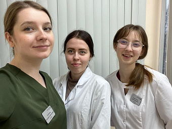 «Равный — равному»: как наставничество помогает молодым врачам найти свой путь в здравоохранении и дорогу к сердцам пациентов