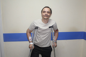 Врачи ЦГКБ №24 успешно провели свердловчанину операцию при повторном переломе бедра на фоне врождённой деформации ног