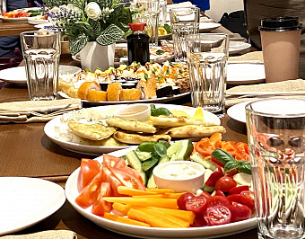 Свердловские диетологи и Зелёный Дракон советуют уральцам накрыть новогодний стол в дегустационном формате