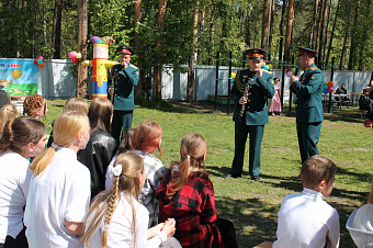 Юные пациенты центра фтизиопульмонологии и инфекционных заболеваний стали участниками праздника в честь Дня защиты детей