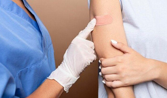 Более 200 свердловских детей, живущих с ВИЧ, получили защиту от вируса папилломы человека