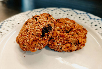 «Икры бадейка, тушёная индейка, стерляжья уха, телячьи потроха»: наш эксперт напомнил уральцам о правилах здорового пищеварения