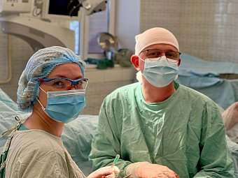 Врачи Свердловского госпиталя для ветеранов войн вернули в строй снайпера, отразившего атаку беспилотника автоматом