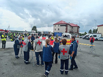 Учения с участием Центра медицины катастроф по ликвидации последствий масштабных ДТП прошли в Свердловской области
