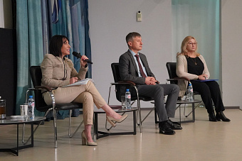 Более 200 экспертов участвуют в конференции, посвящённой 35-летию службы профилактики и борьбы со СПИДом в Свердловской области