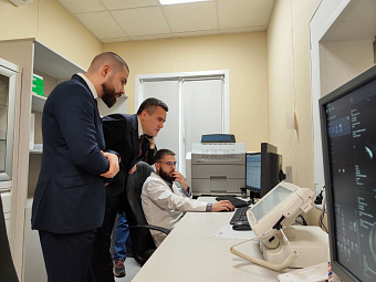 Первые 50 уральцев прошли диагностику в новом кабинете магнитно-резонансной томографии екатеринбургской ЦГКБ №3