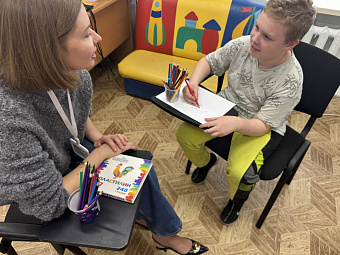 Лечение творчеством: как арт-терапия помогает детям в медицинской реабилитации 