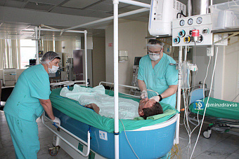 Свердловские врачи спасли 51-летнего мужчину, получившего в бане ожоги 31% поверхности тела