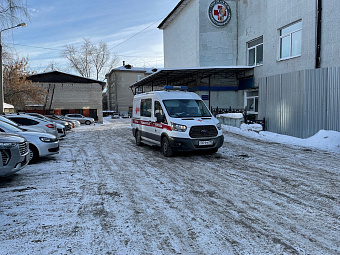 Травматологи профильной больницы Екатеринбурга восстановили сломанную ногу 41-летней беременной свердловчанке, выпавшей из окна