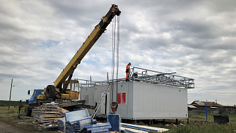 Для жителей села Липино и деревни Луговой Артёмовского района устанавливают модульный фельдшерский пункт