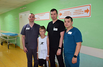 Свердловские медики спасли десятилетнего мальчика, который столкнулся с электровелосипедом во время езды на самокате