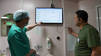 Специалисты перинатального центра Екатеринбурга первыми в России внедрили электронную систему подготовки к операциям акушерского профиля