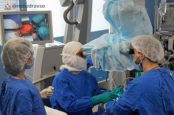 Свердловские врачи спасли пациентку с редким генетическим заболеванием