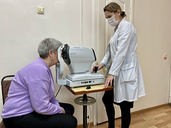 Кушвинская больница получила бесконтактный пневмотонометр для измерения внутриглазного давления по нацпроекту «Здравоохранение»