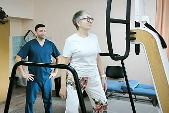 Специалисты здравницы «Липовка» вернули коллеге возможность свободно двигаться после некроза тазобедренного сустава и операции