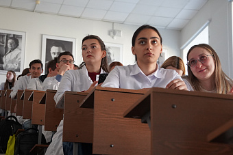 Татьяна Савинова встретилась со студентами УГМУ 