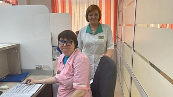 Опытные регистраторы ГКБ №14 делятся опытом с молодыми коллегами