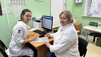 Свердловчанка, переехавшая за океан, регулярно возвращается в Екатеринбург и проходит медосмотр в городской больнице №3