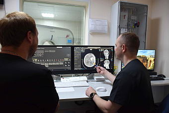 Свердловские врачи общими усилиями спасли 17-летнего мотоциклиста с внутримозговой гематомой размером с теннисный мяч после тяжёлого ДТП