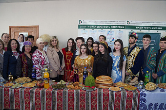 Самый многонациональный медицинский колледж Урала присоединился к празднованию Дня народного единства