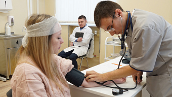 Свердловский областной медицинский колледж стал трёхкратным обладателем премии Правительства России в области качества