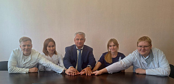 Добро пожаловать в семью: коллектив Тугулымской больницы встречает новых специалистов