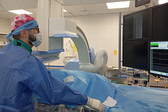 Врачи Каменска-Уральского спасли пациентку с инсультом, «пробившись» к тромбу через закрытую сонную артерию