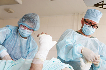 Более 120 специалистов по лечению ожогов из России и дружественных стран обменялись опытом в Екатеринбурге