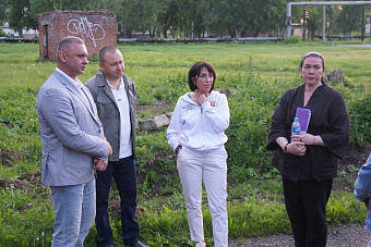 Татьяна Савинова поставила задачу улучшить материально-техническую базу больницы в Богдановиче