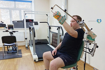 Врачи трёх свердловских больниц восстановили здоровье молодого жителя Рефтинского после аварии на мотоцикле