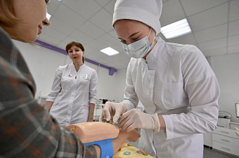 Свердловский областной медицинский колледж предоставляет рекордные 500 целевых мест для замотивированных школьников